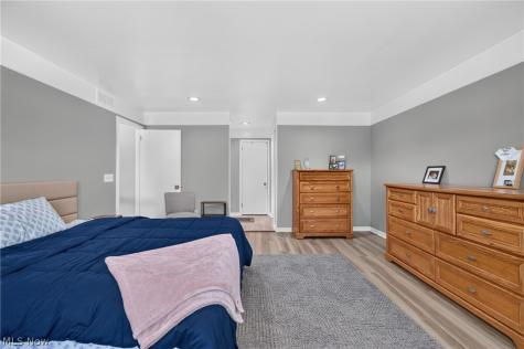 4745 Tanglewood Circle NE Canton OH 44714