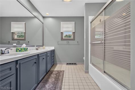4745 Tanglewood Circle NE Canton OH 44714