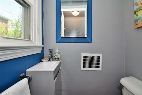 2223 Cranston Road University Heights OH 44118
