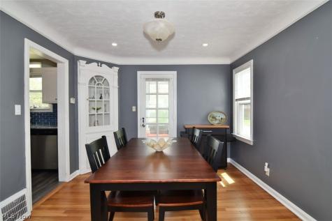 2223 Cranston Road University Heights OH 44118