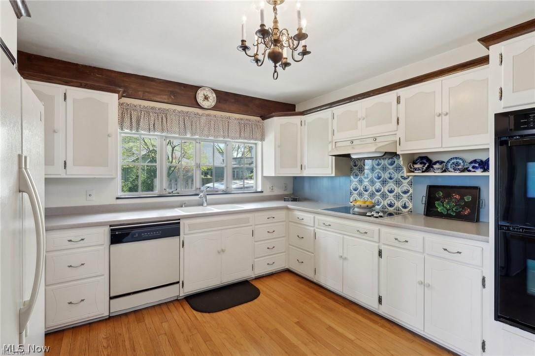22100 Lake Road Rocky River OH 44116