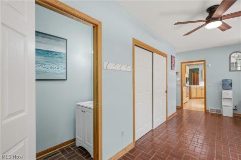 6308 Manchester Road New Franklin OH 44216