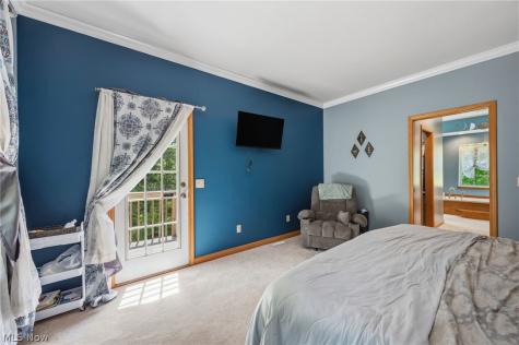 6308 Manchester Road New Franklin OH 44216