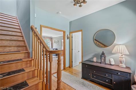 6308 Manchester Road New Franklin OH 44216