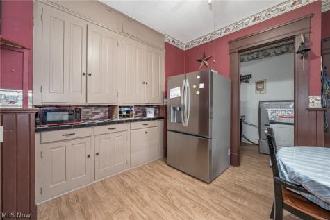 36 4th Street SE Massillon OH 44646