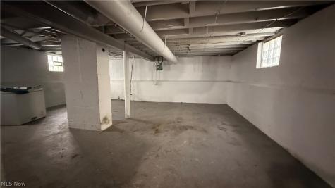 12607 Watterson Avenue Cleveland OH 44105