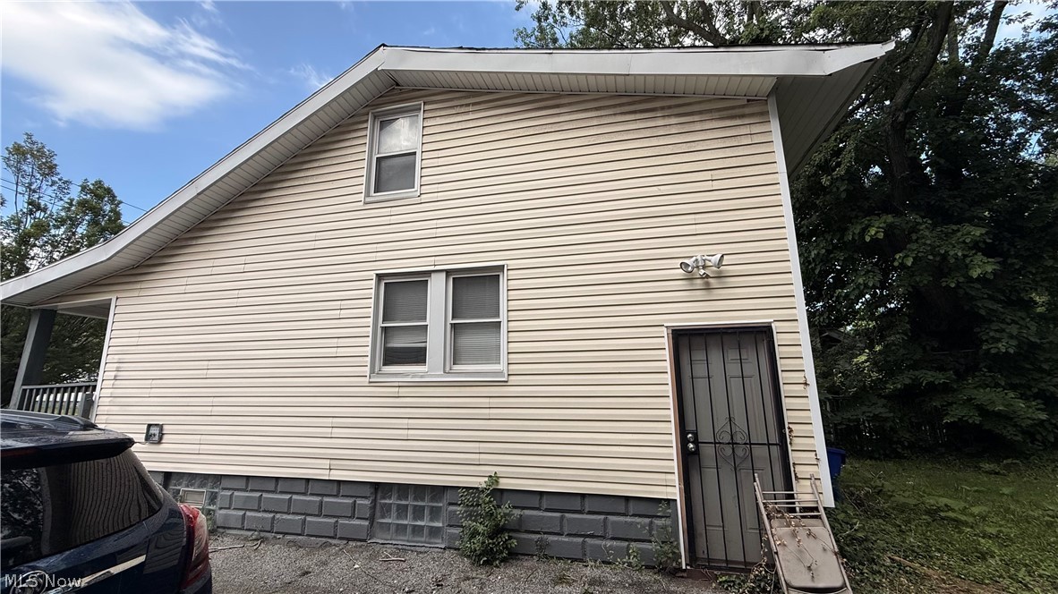 12607 Watterson Avenue Cleveland OH 44105