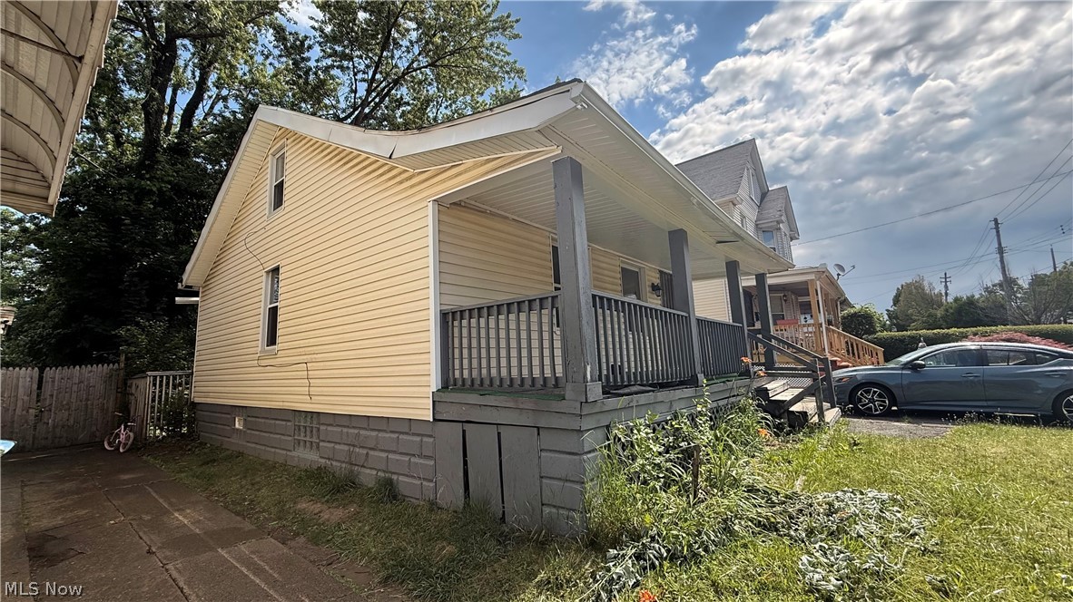 12607 Watterson Avenue Cleveland OH 44105