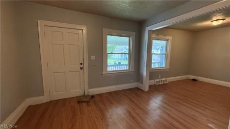 12607 Watterson Avenue Cleveland OH 44105