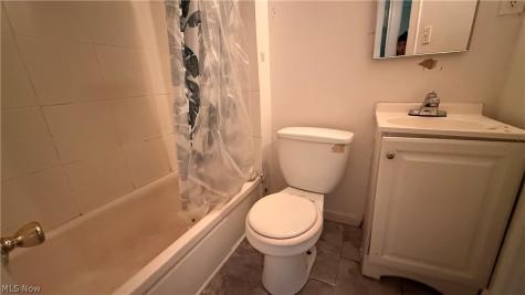 12607 Watterson Avenue Cleveland OH 44105