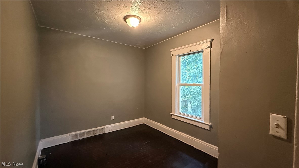 12607 Watterson Avenue Cleveland OH 44105