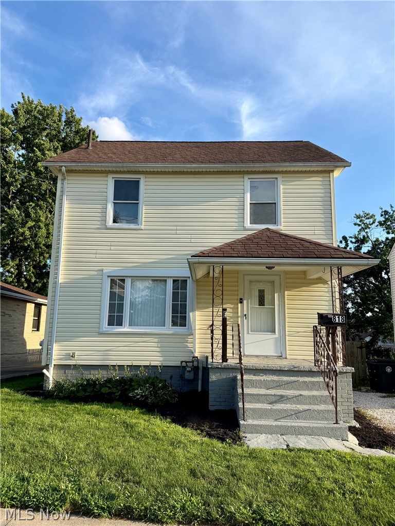818 Saxon Avenue Akron OH 44314