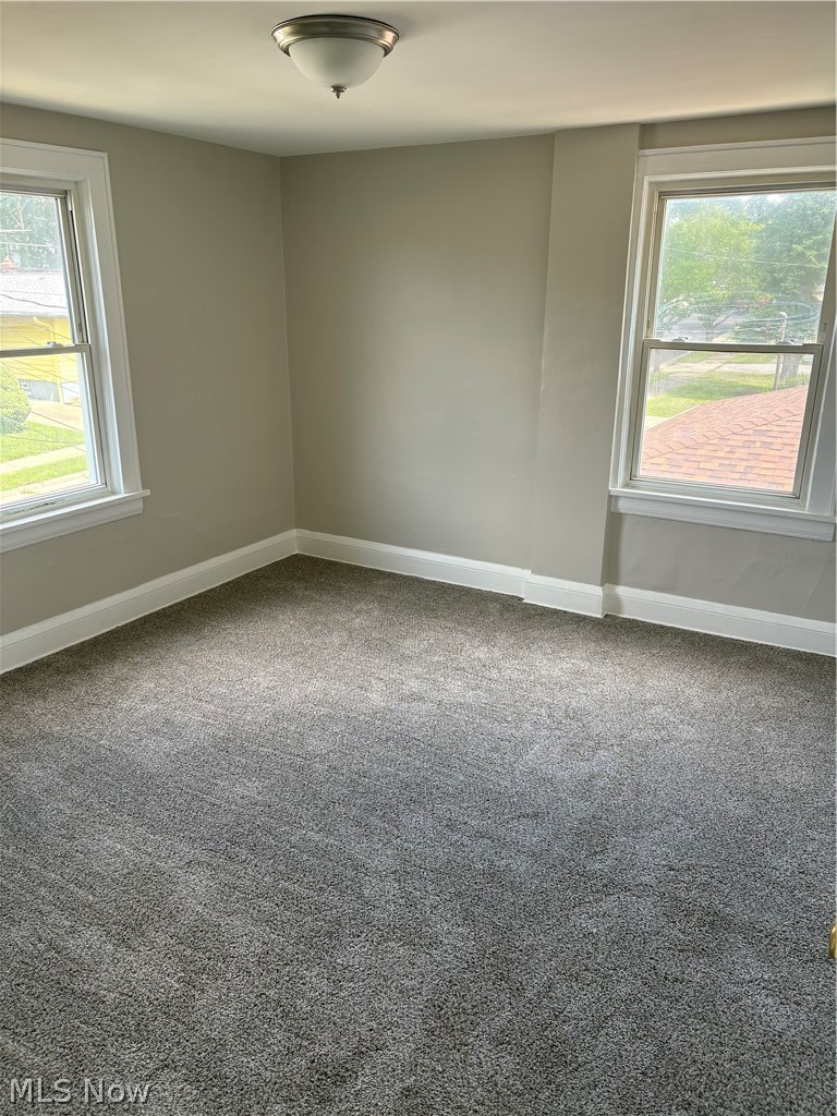 818 Saxon Avenue Akron OH 44314