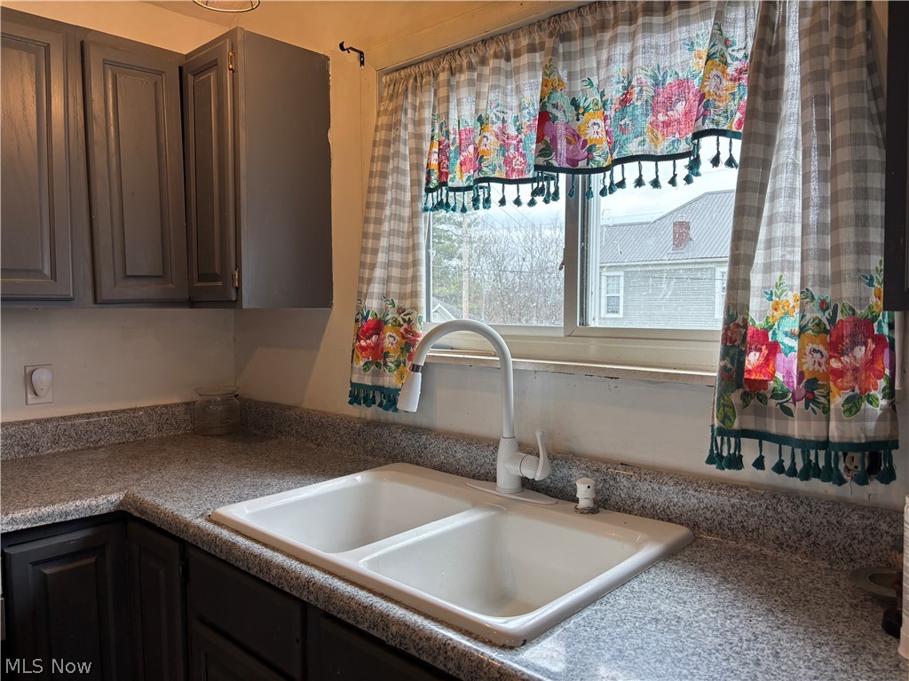 1407 Elm Street Cambridge OH 43725