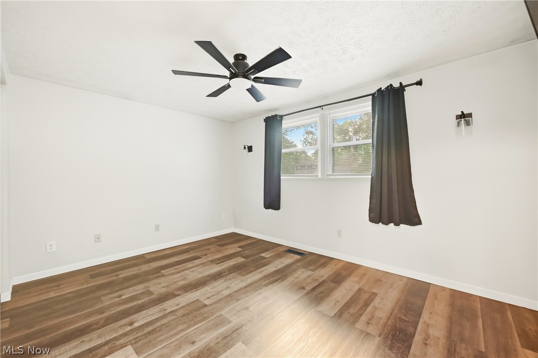 7794 Castle Rock Warren OH 44484