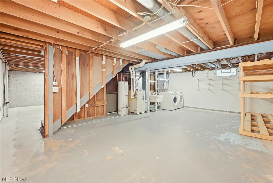 7794 Castle Rock Warren OH 44484