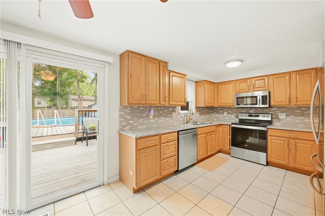 7794 Castle Rock Warren OH 44484