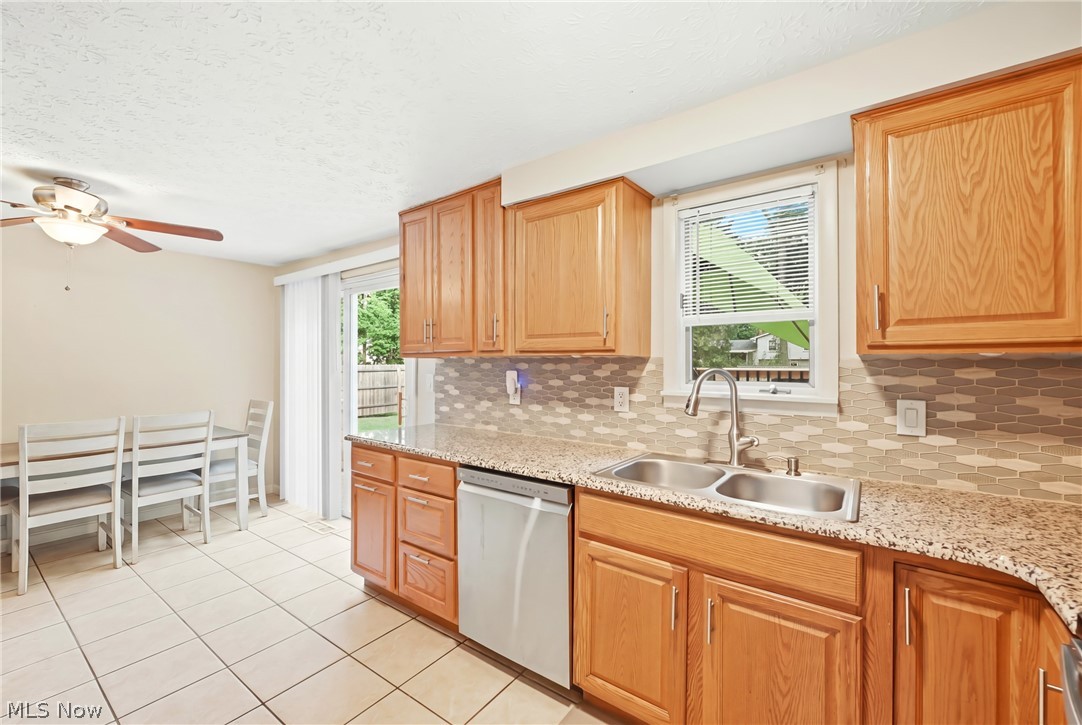 7794 Castle Rock Warren OH 44484