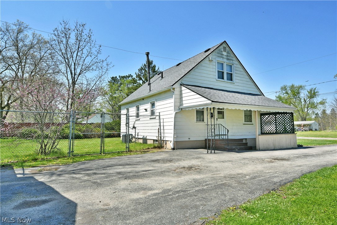 1479 Hamilton Street SW Warren OH 44485