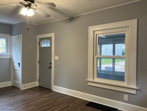 230 Helen Avenue Akron OH 44310