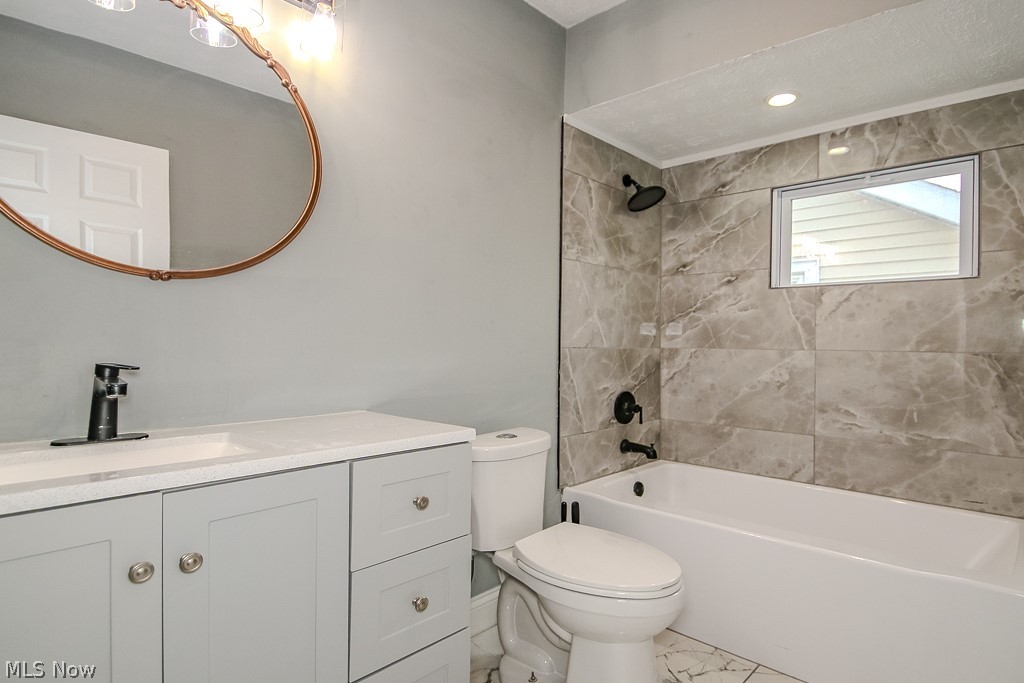 1203 Mayfield Ridge Road Mayfield Heights OH 44124