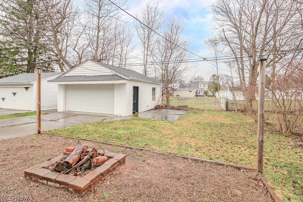 1203 Mayfield Ridge Road Mayfield Heights OH 44124