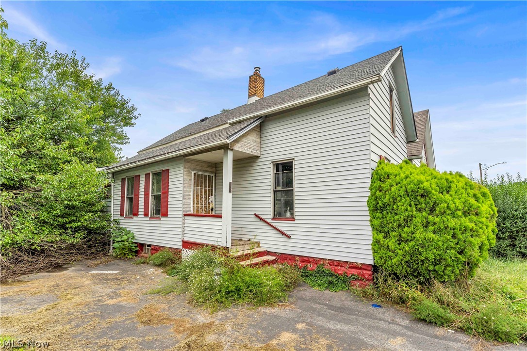 7107 Ivy Avenue Cleveland OH 44127