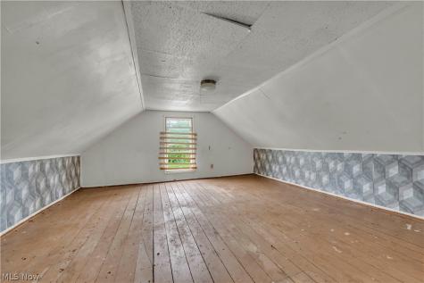 7107 Ivy Avenue Cleveland OH 44127