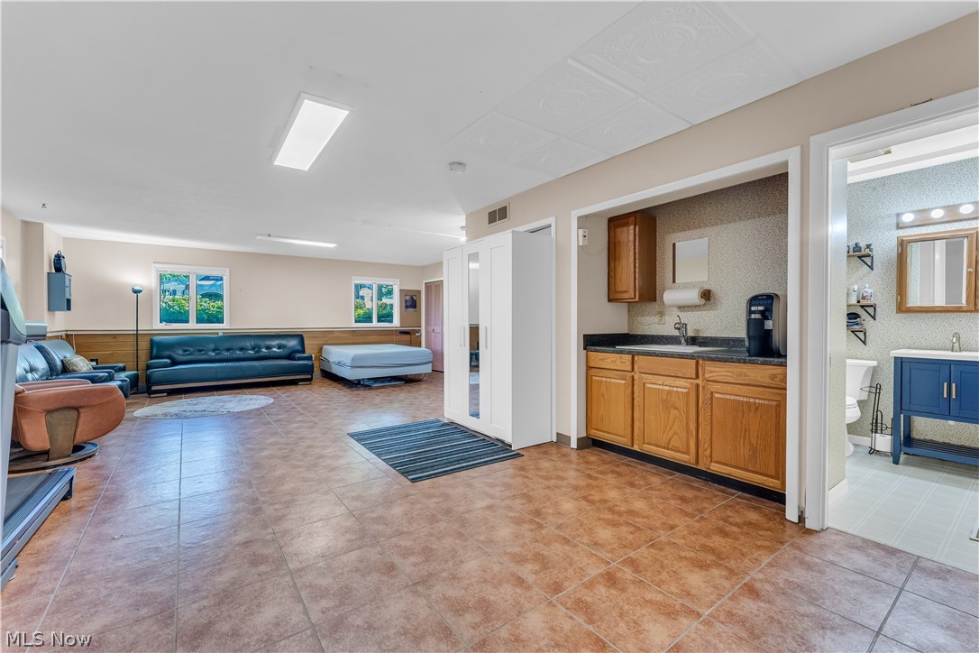 6821 Thornapple Drive Mayfield OH 44040
