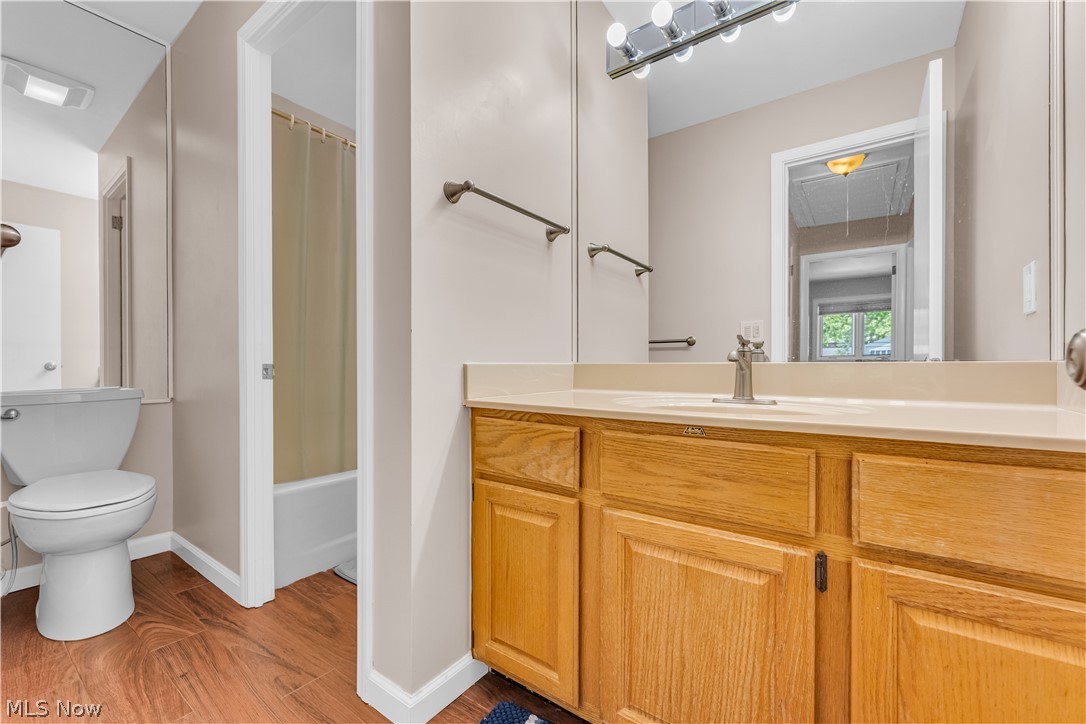 6821 Thornapple Drive Mayfield OH 44040