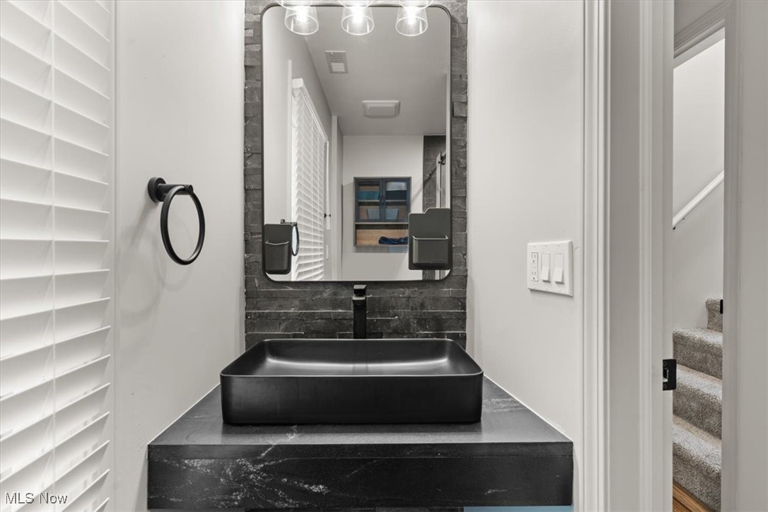 7753 Red Fox Trail Hudson OH 44236