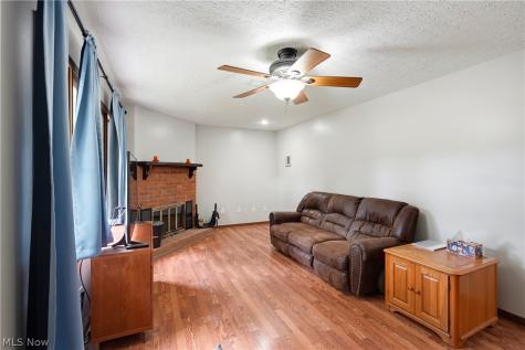 4311 Cottage Grove Road Uniontown OH 44685