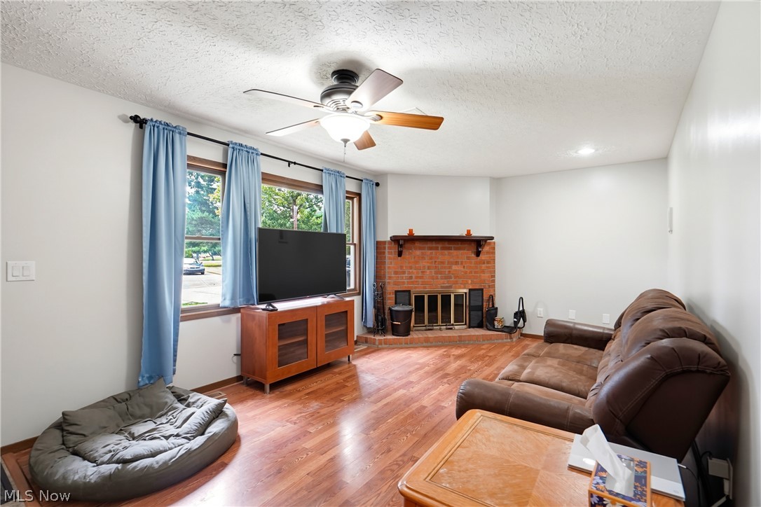 4311 Cottage Grove Road Uniontown OH 44685