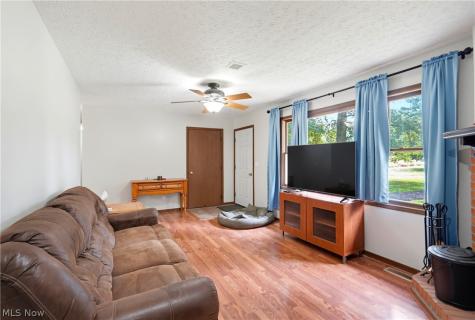 4311 Cottage Grove Road Uniontown OH 44685