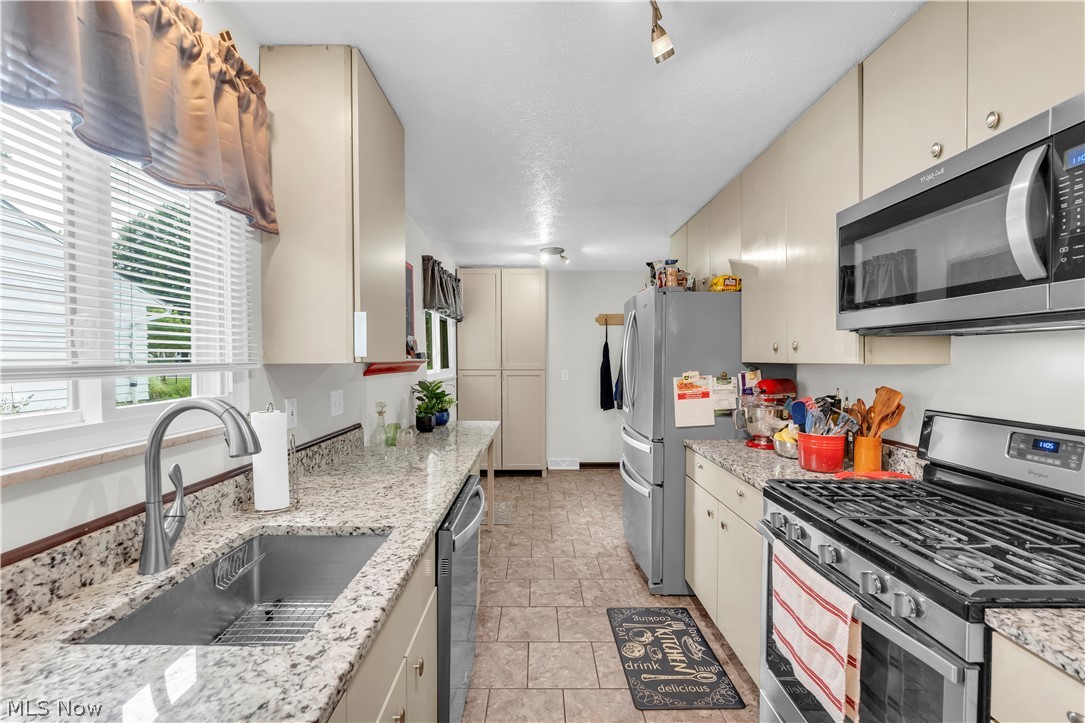 8276 Marianna Boulevard Broadview Heights OH 44147