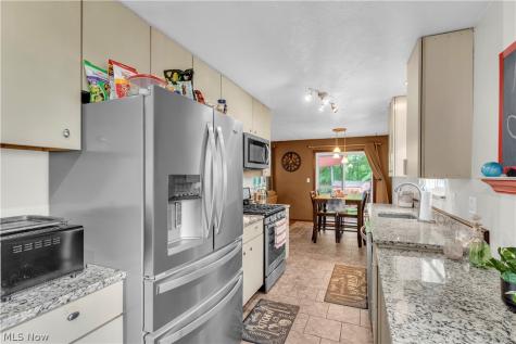 8276 Marianna Boulevard Broadview Heights OH 44147
