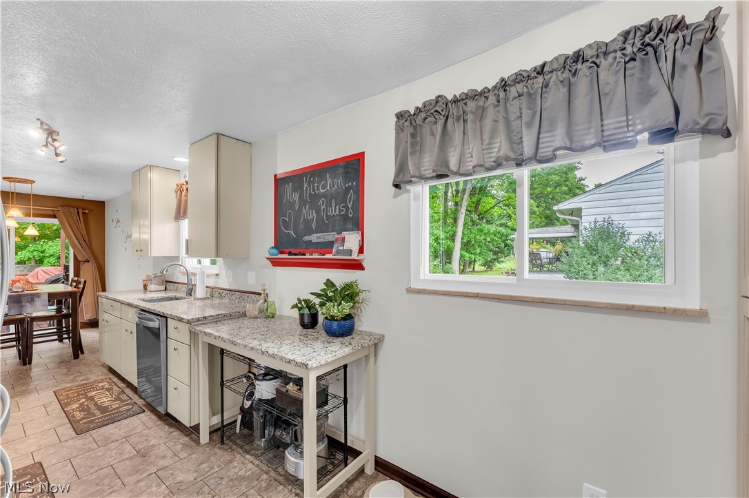 8276 Marianna Boulevard Broadview Heights OH 44147