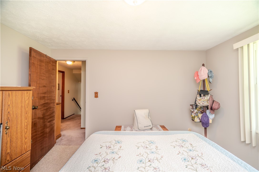 6142 Fairview Road Austintown OH 44515