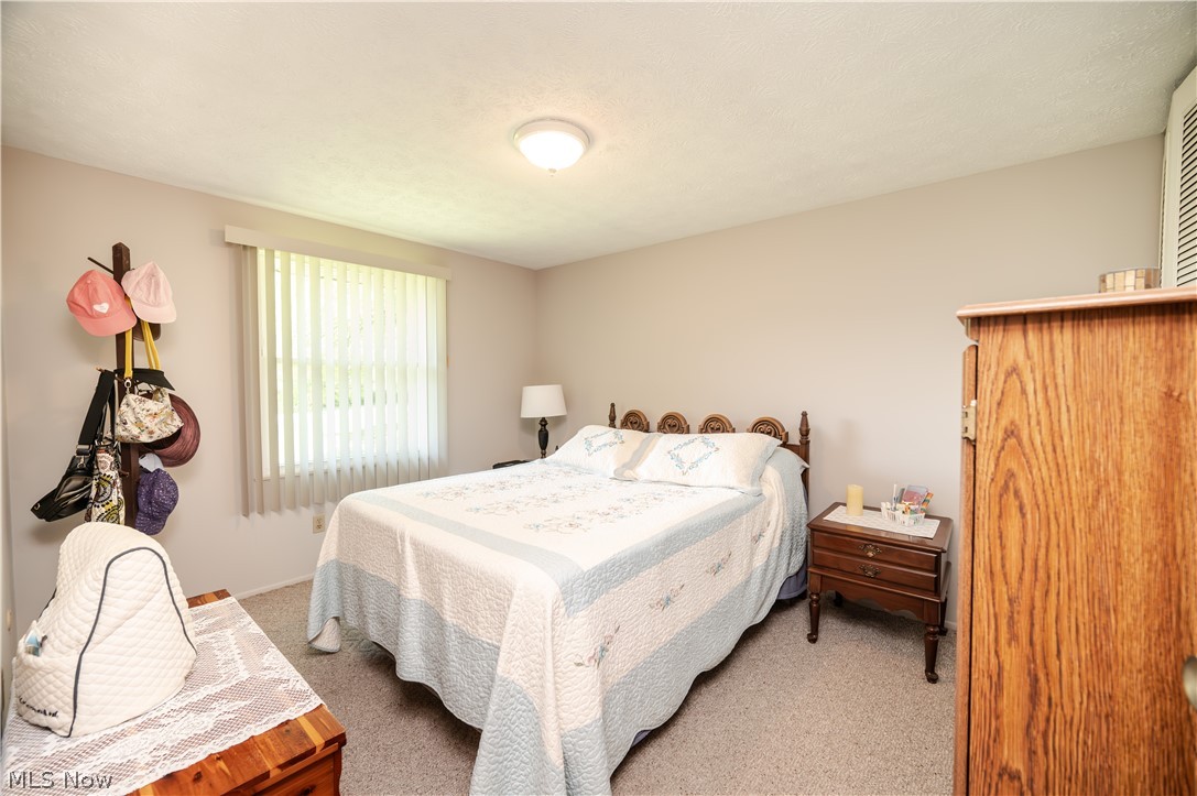 6142 Fairview Road Austintown OH 44515