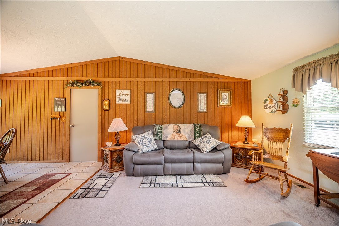 6142 Fairview Road Austintown OH 44515
