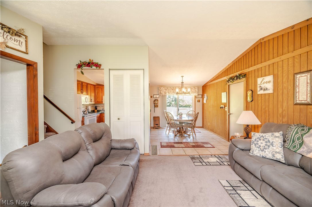 6142 Fairview Road Austintown OH 44515