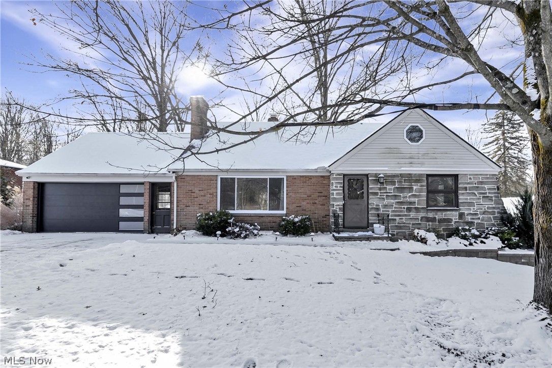 Brecksville OH, 6754 Oakes Road