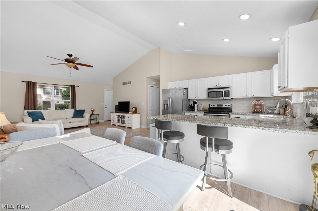 6239 Greenview Trail North Ridgeville OH 44039