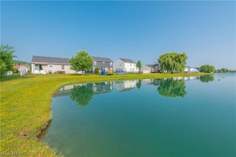 6239 Greenview Trail North Ridgeville OH 44039