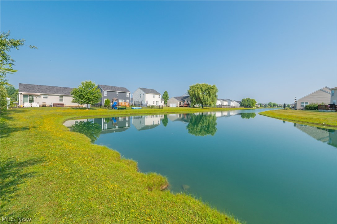 6239 Greenview Trail North Ridgeville OH 44039