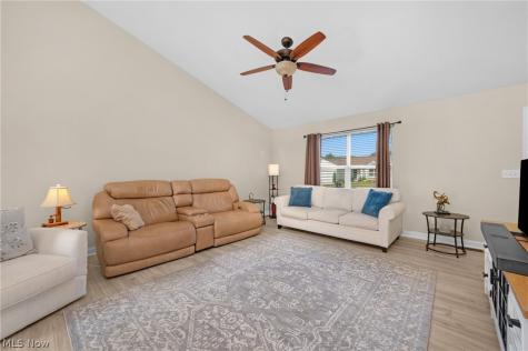 6239 Greenview Trail North Ridgeville OH 44039