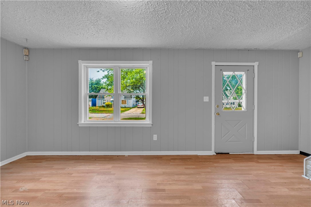 23166 Gay Street Euclid OH 44123