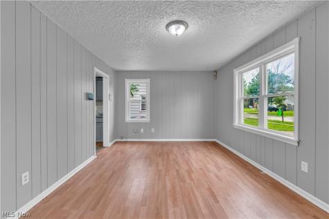 23166 Gay Street Euclid OH 44123