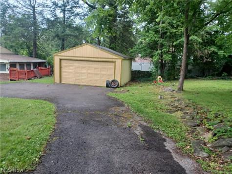 918 Winona Drive Youngstown OH 44511