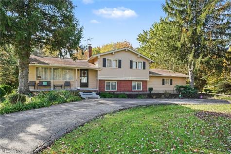 566 Crackel Road Aurora OH 44202